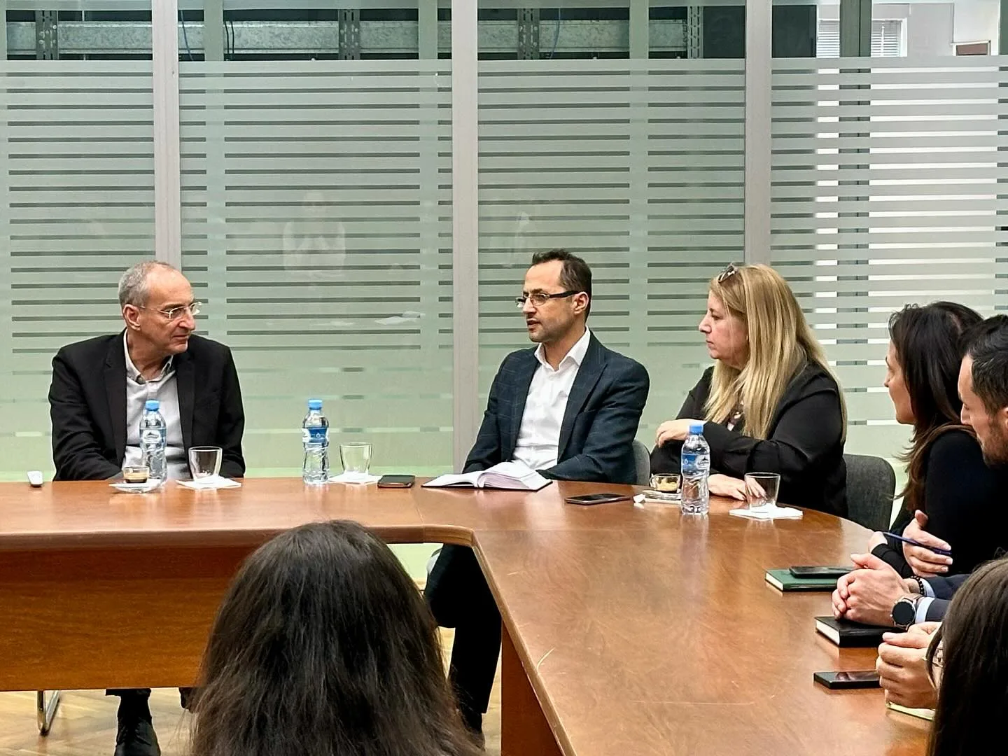 AI transformation team discussion