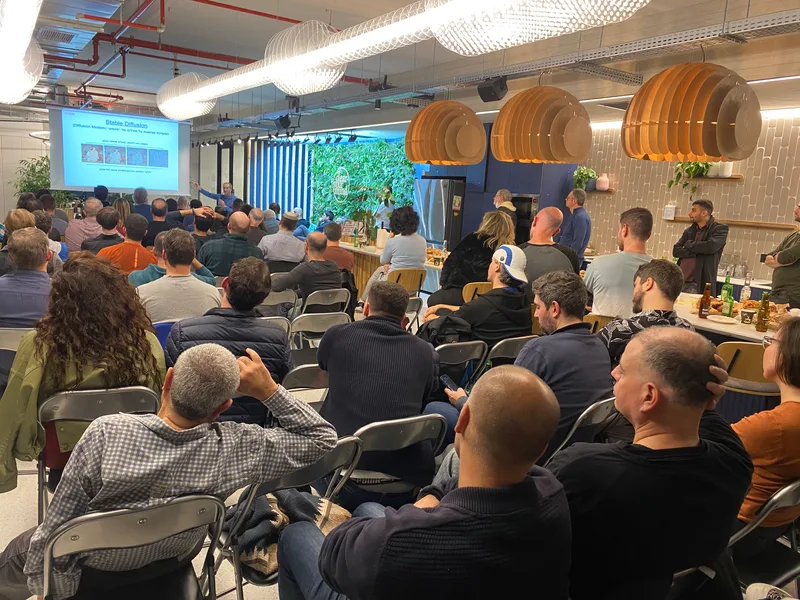 דרור גיל מרצה על AI