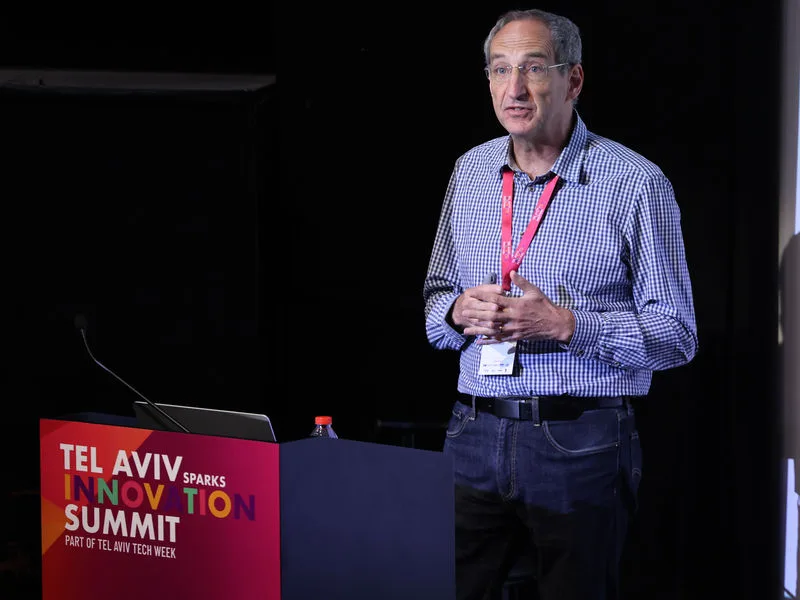 הרצאה על בינה מלאכותית