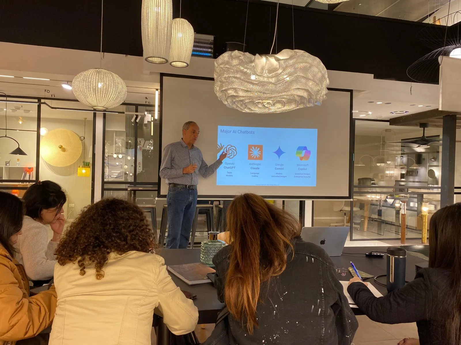 הכשרת GPT Builder מעשית