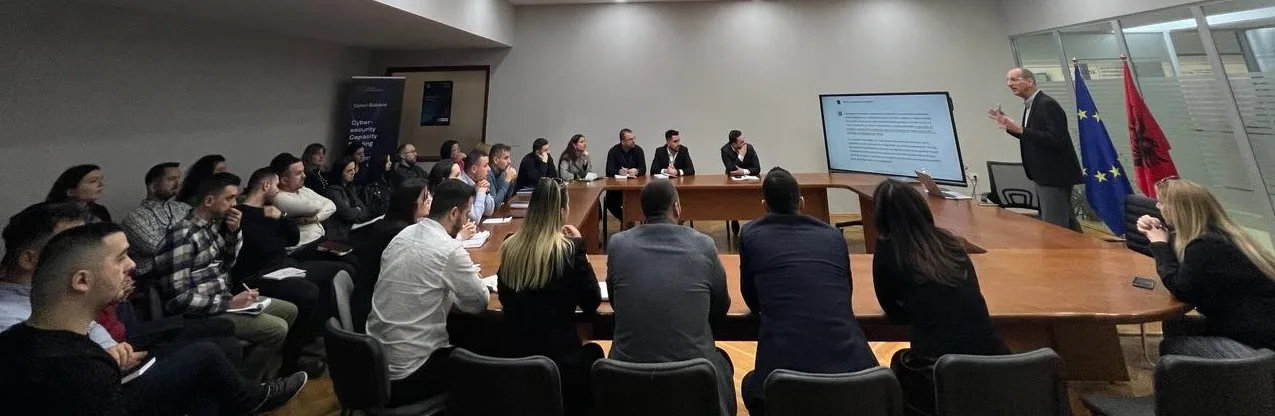 הכשרת כלי AI לעיצוב פנים